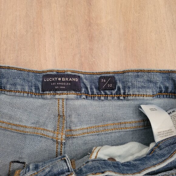 Lucky Brand Women’s 223 Straight Jeans 36x32 Medium Wash Stretch Denim - Picture 5 of 10